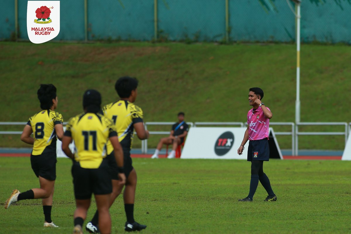 MRugbyOfficial's tweet photo. Tahniah Md Amiruddin, dilantik untuk bertugas sebagai pengadil untuk kejohanan SEA 7s 2025 di Singapura
Pengadil muda yang sedang meningkat naik.
#malaysiarugby
#mru
#matchofficial https://t.co/oHR8BGEJ89