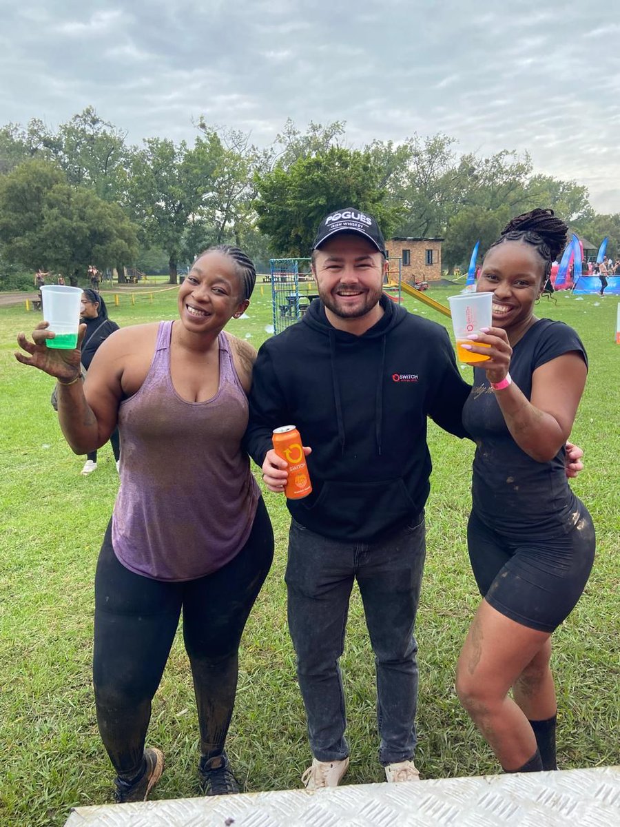 _Switch_energy's tweet photo. Muddy shoes. 👟
Full hearts. ❤️
Can’t lose! 🏆🎉
The #MuddyPrincess obstacle course never stood a chance!💥
#DrinkSwitch #SwitchEnergy https://t.co/MiLW2UB2f0