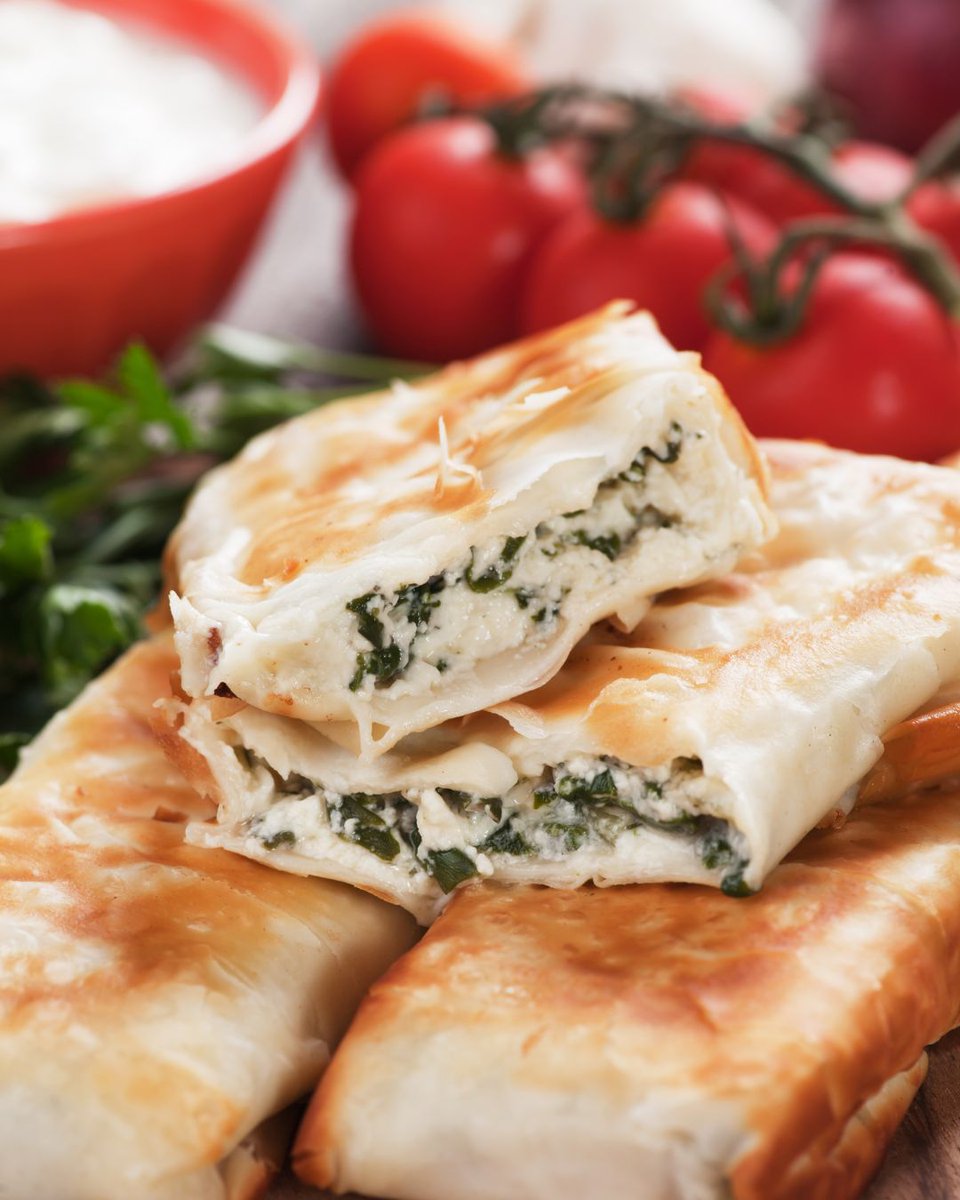 Undiscvrd_Monte's tweet photo. Are you vegan or free-from *insert food* and wondering what you can eat in the Balkans? 

See some of the delicious, naturally meat-free meals here and find out how to order them, and more handy free-from travel tips on the blog this week 👇

https://t.co/Lj3pu51obv https://t.co/DzPY9MF0b7