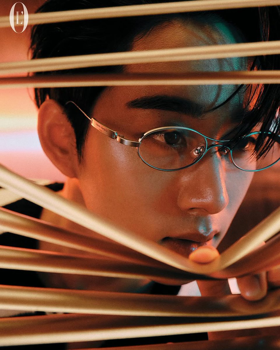 harxeuphoria's tweet image. EST SUPHA FOR L’OFFICIEL HOMMES APRIL 2025 COVER 

#est_rvp