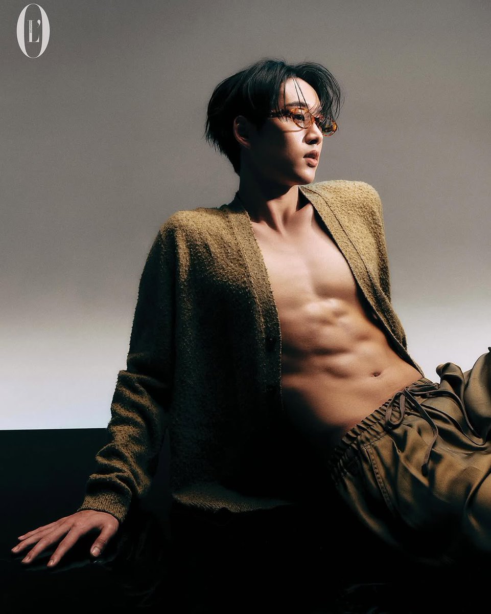 harxeuphoria's tweet image. EST SUPHA FOR L’OFFICIEL HOMMES APRIL 2025 COVER 

#est_rvp