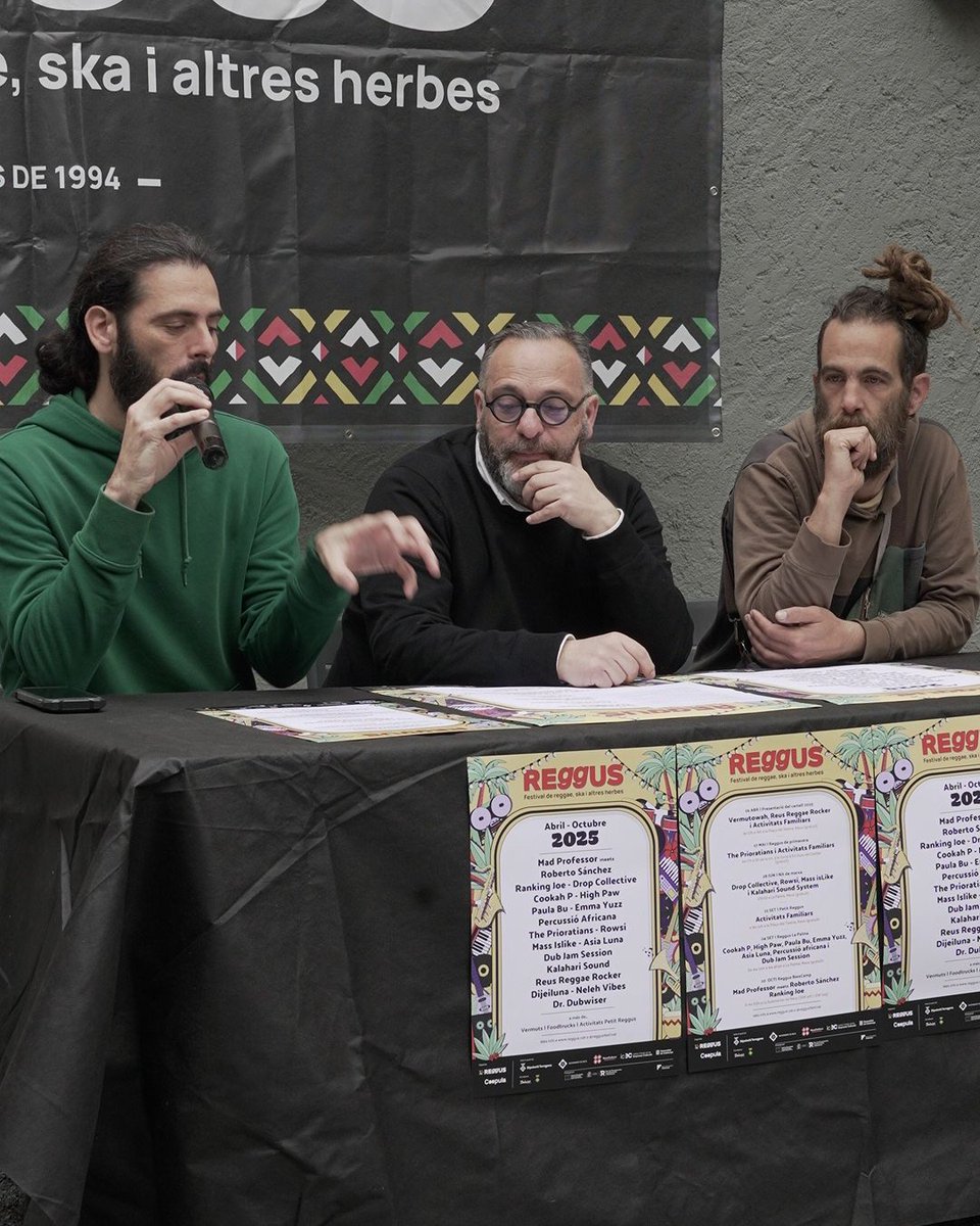 ReusCultura's tweet photo. El Reggus 2025 escalfa motors!

Avui hem assistit a la presentació del cartell i la programació del Festival Reggus 2025, que enguany s’estén d’abril a setembre amb propostes musicals de primer nivell i activitats a diversos espais de la ciutat.

@reus_cat #reggus2025 #reggae https://t.co/euhsVm7zQW