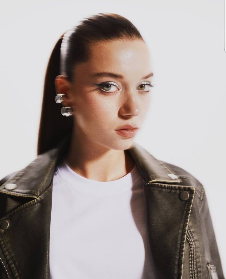 ~Mention Etkinliği💙
📌 Hedef: 4k 
📌 Kullanılacak tagler 👇🏻

#AfraSaraçoğlu AfraSaraçoğlu 

— Bol ment bol rt