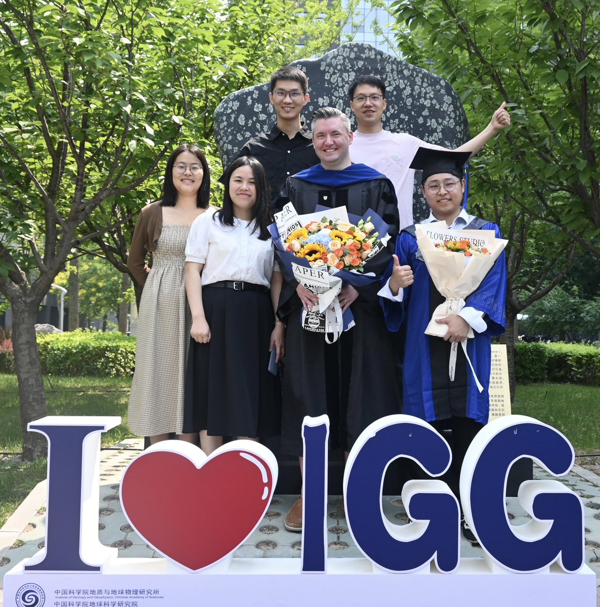 Ross Mitchell tweet media