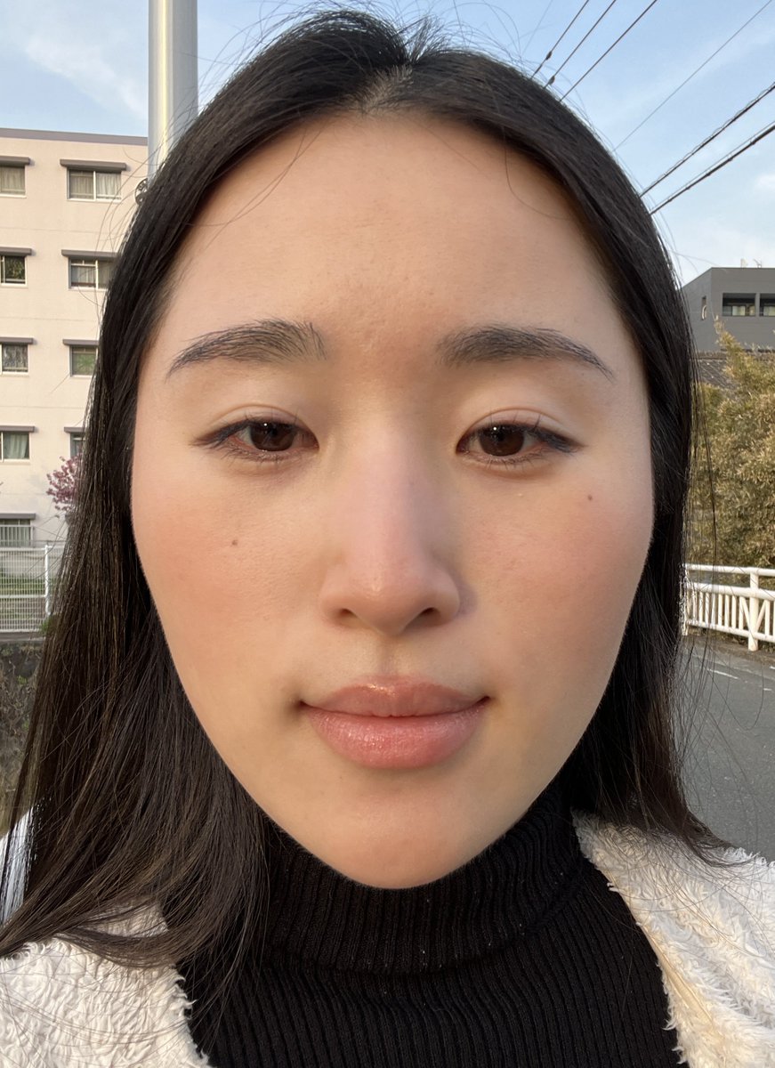 hana_chan87chan's tweet photo. 「小麦粉と砂糖」を卒業するとともに、
「ファンデ」にとどまらず「下地」まで卒業してしまったことを報告いたします

（日焼け止めとベビーパウダーのみ）

1回さ、1回だけやめてみない？
ちょっとだけでいいからさっ https://t.co/G4P6ARKfRc