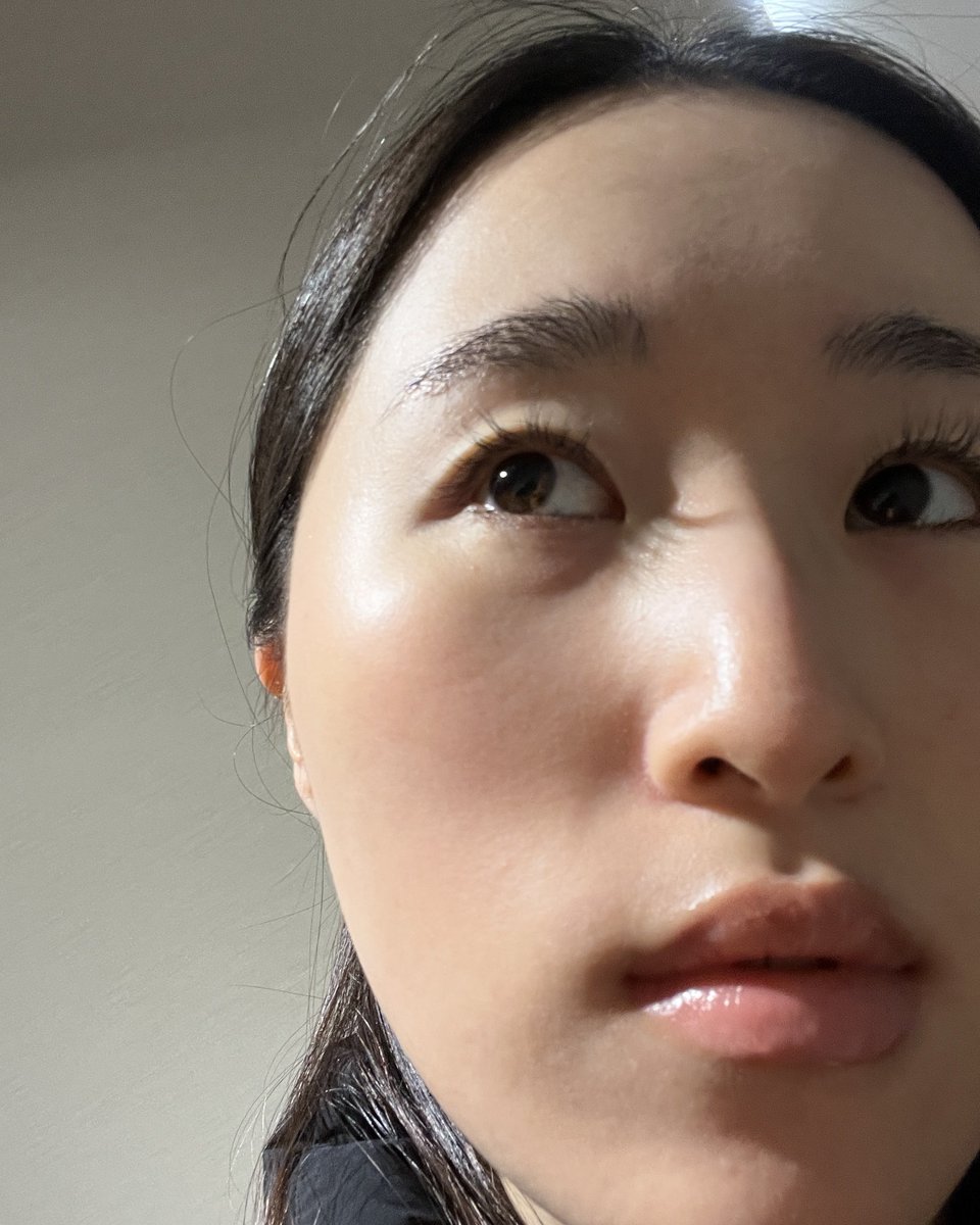 hana_chan87chan's tweet photo. 「小麦粉と砂糖」を卒業するとともに、
「ファンデ」にとどまらず「下地」まで卒業してしまったことを報告いたします

（日焼け止めとベビーパウダーのみ）

1回さ、1回だけやめてみない？
ちょっとだけでいいからさっ https://t.co/G4P6ARKfRc