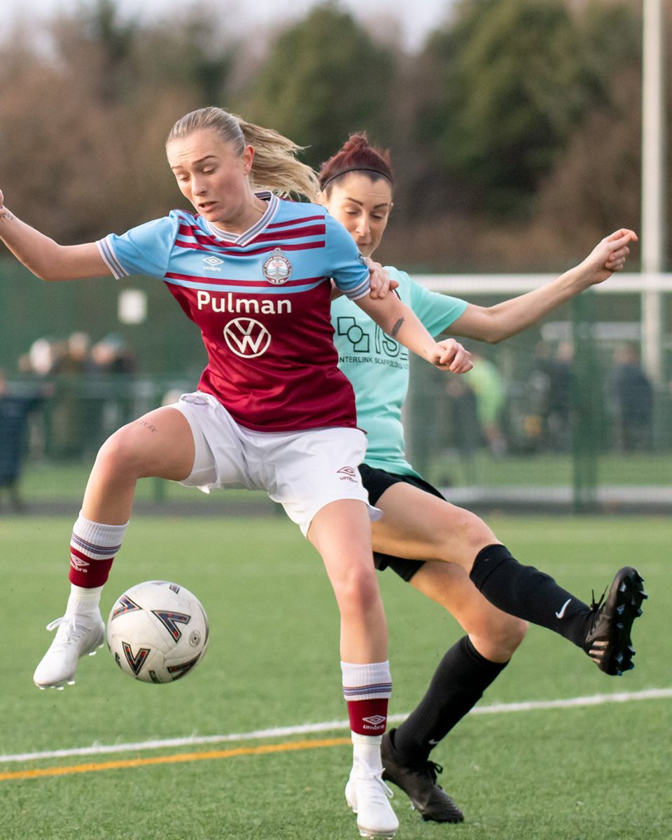 SSFCWomen's tweet photo. 💬 "On the pitch it’s starting to feel like everything is coming together!" 👏

Read our full interview with @EllieWhite456 now! 🆕👇

🔗 https://t.co/a9My3w79VL

📸 @ideventphoto

#SSFC #AlwaysReady https://t.co/jQSF95mXwZ