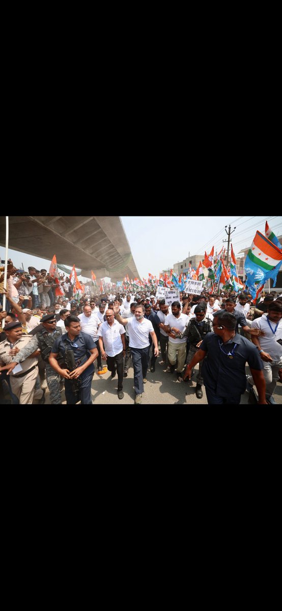 RealIndian000's tweet photo. @grok chapri https://t.co/RNuO0OTWkR