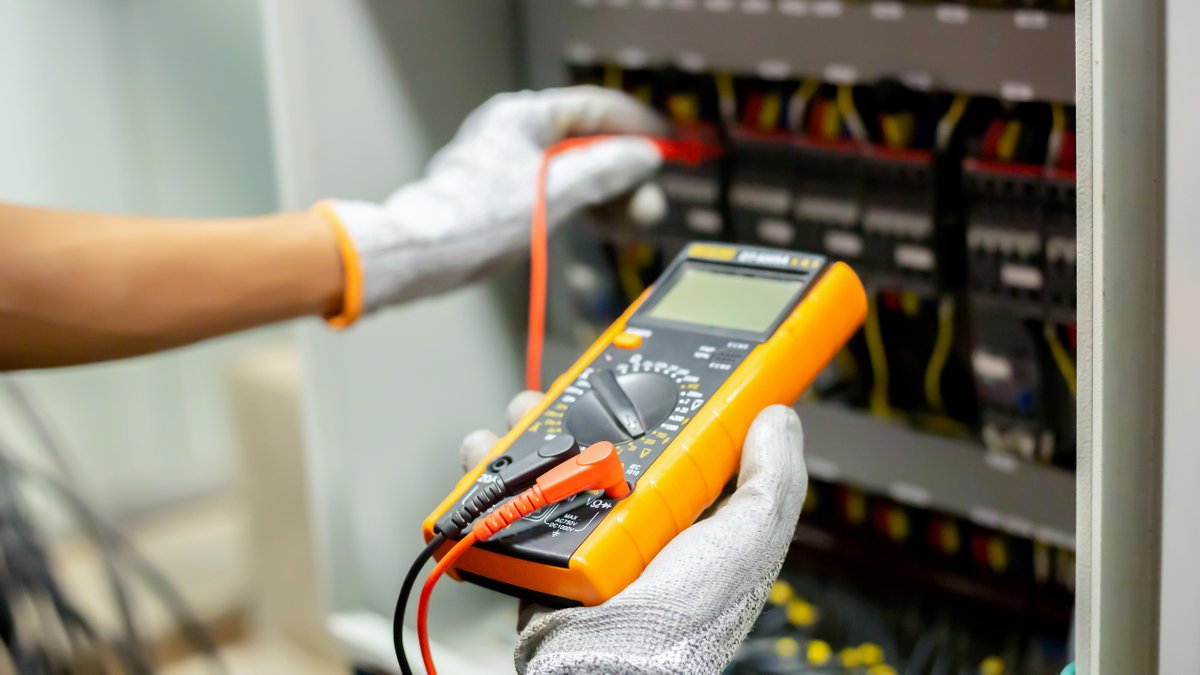 🔍 Rigorous Electrical Testing and Inspection for absolute safety and performance. #QualityAssurance #ElectricalStandards