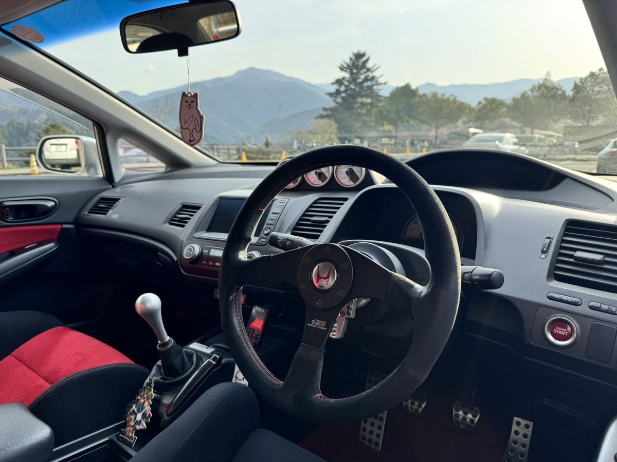 昨日は久しぶりに宮ヶ瀬〜
ダム閉館間際にて