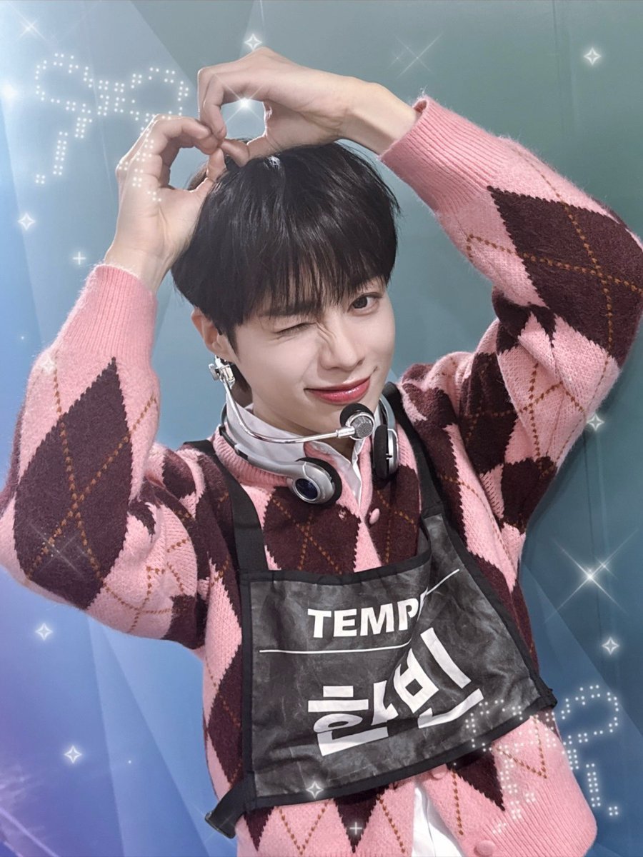 TPST_twt's tweet photo. [#한빈] 후회 없이 FOREVER YOUNG 🎀 https://t.co/5LARYsYqAx