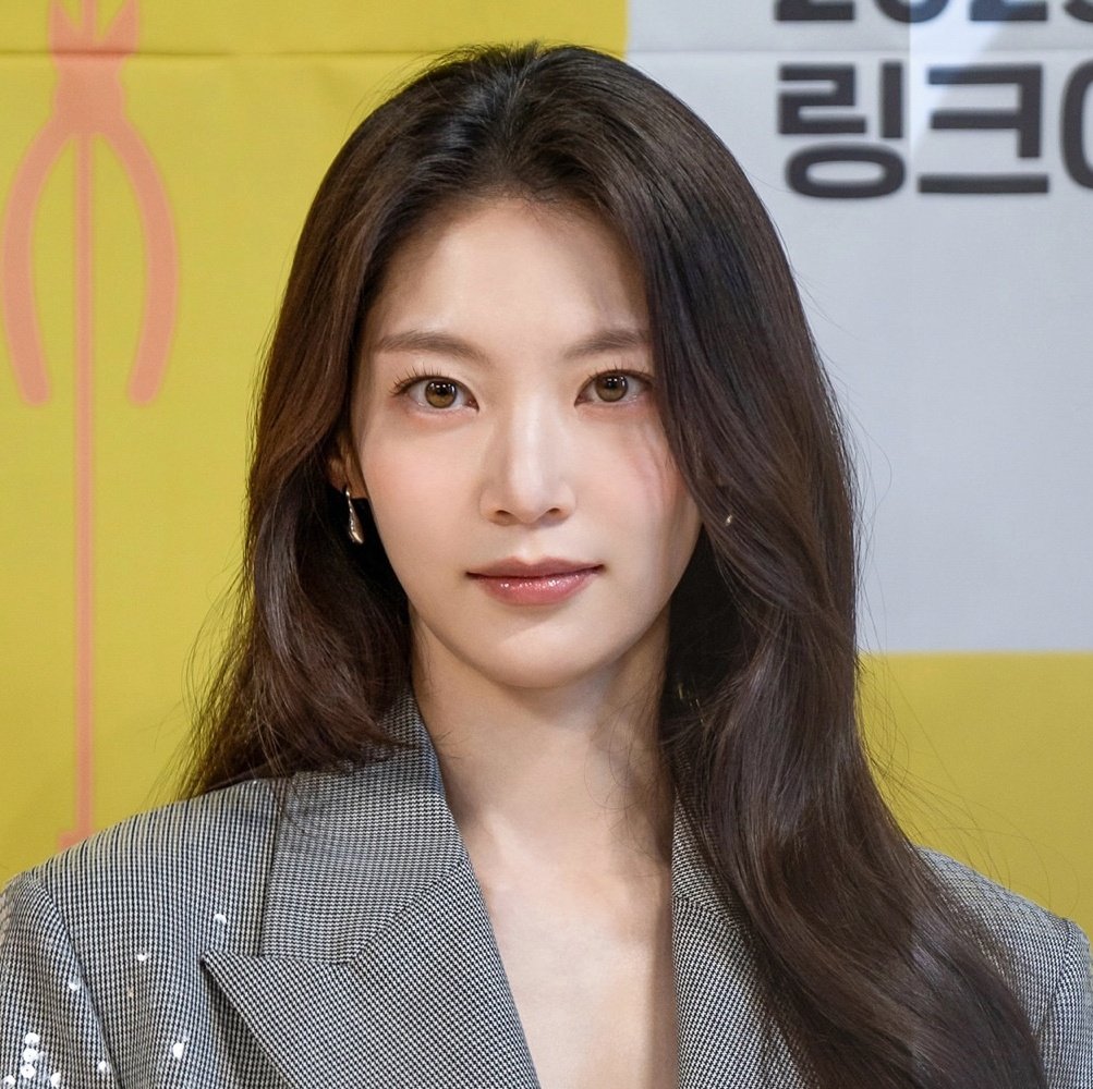🌼 꽃의 비밀 도시락 서포트 모금 안내 🌼

🧡 모금 기간 : 25.04.09~25.04.30
💛 목표 금액 : 60만 원
🧡 진행 일시 : 25.05.03
💛 문의는 DM으로 보내 주세요.
🧡 가장 많은 금액을 입금해 주신 3분 + 랜덤 2분께 사인 포토카드를 드립니다.

📍 링크 docs.google.com/forms/d/e/1FAI…

#공승연