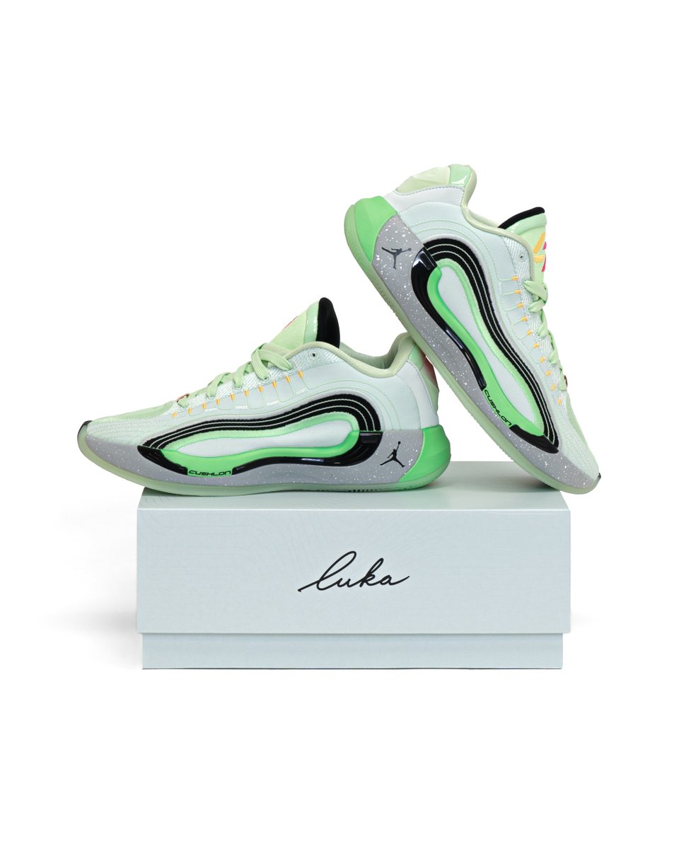 BasketCountry's tweet photo. JORDAN LUKA 4 "SPACE NAVIGATOR"

Desata tu mejor juego con las “Space Navigator” de Jordan. Descubre en Basket Country las nueva propuesta de la estrella de los Lakers. 🏀🌟👟

#JordanLuka4 #BasketCountry #Basketball #Jordan #Luka #NBA #JordanBasketball #NbaShoes #JordanShoes https://t.co/bGRxxSaGXn