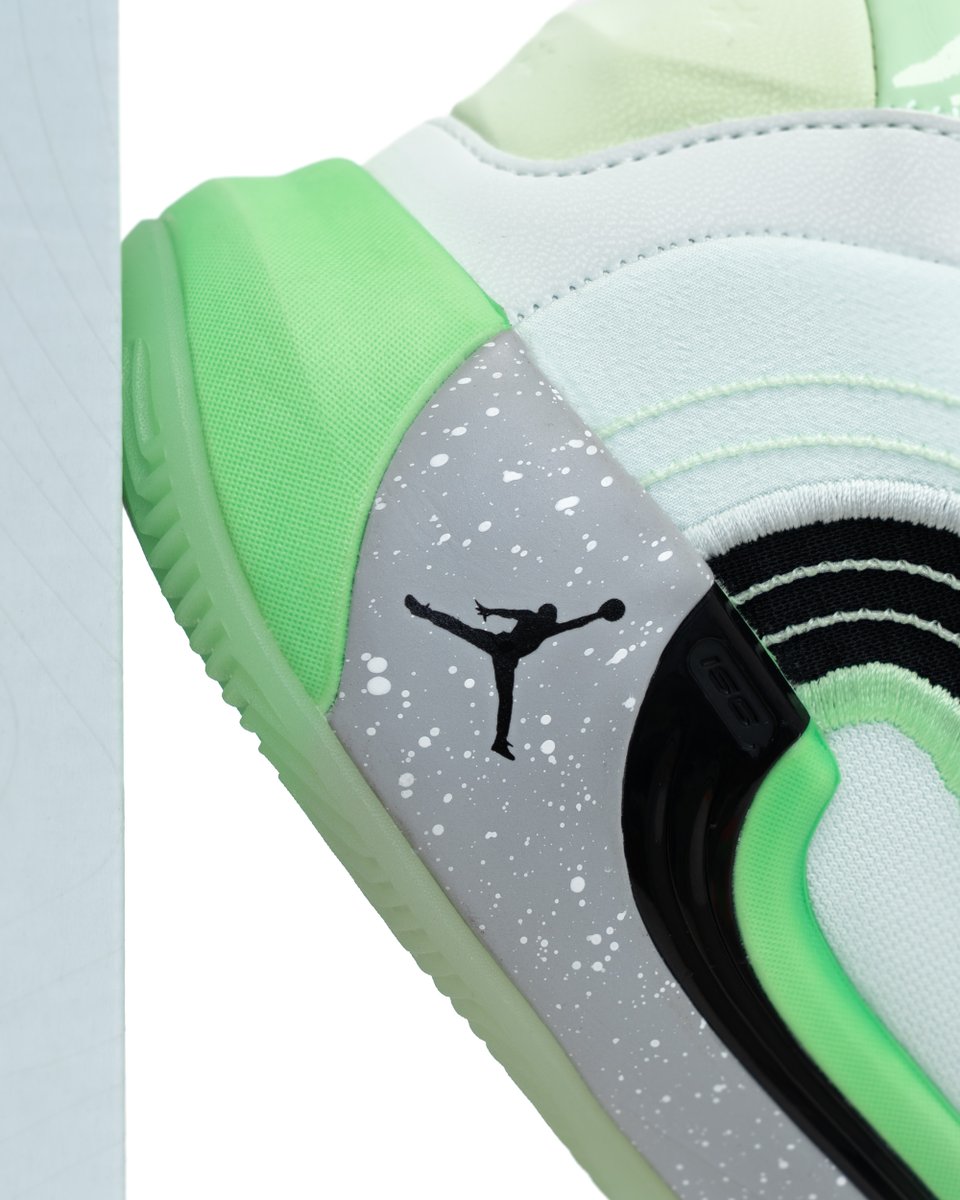 BasketCountry's tweet photo. JORDAN LUKA 4 "SPACE NAVIGATOR"

Desata tu mejor juego con las “Space Navigator” de Jordan. Descubre en Basket Country las nueva propuesta de la estrella de los Lakers. 🏀🌟👟

#JordanLuka4 #BasketCountry #Basketball #Jordan #Luka #NBA #JordanBasketball #NbaShoes #JordanShoes https://t.co/bGRxxSaGXn