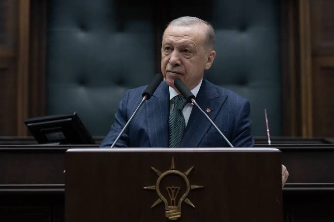 haberOCT's tweet photo. Cumhurbaşkanı Erdoğan, yarın DEM Parti ile görüşeceğini açıkladı. https://t.co/D9Xkg7dNV0