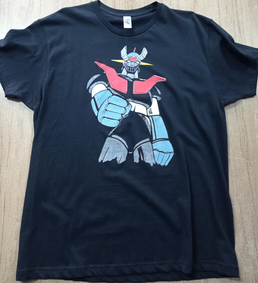 GalaxyComics1's tweet photo. Finalizamos la presentación de #camiseta disponibles en tienda con estos modelos "Vintage" de #series, #peliculas, #comics y más #Mazinger #totoro 
https://t.co/ytCKfzUsSZ https://t.co/KTYcoTMOxJ
