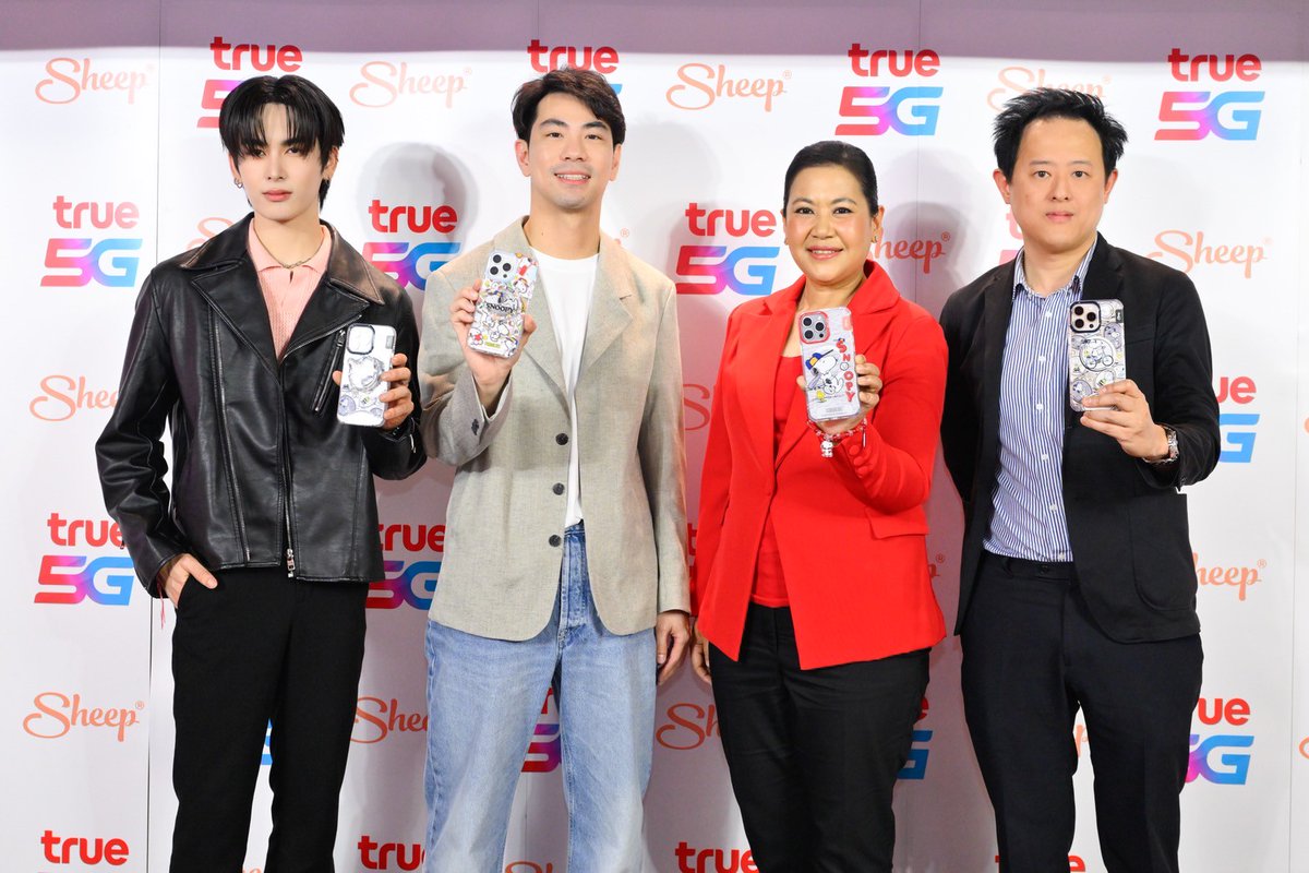 STARSOCIETY_TH's tweet photo. “แซนต้า พงศภัค” ร่วมเติมความสดใสน่ารักเกินต้าน เสิร์ฟโมเมนต์สุดฟิน ในงาน Sheep and True Collaboration
https://t.co/xEIz1P3D0l
SANTA X SHEEP AND TRUE
#Santapp
#แซนต้าพงศภัค
#SheepandSanta
#SheepandTrueCollaboration
#AppleSheep
#TrueShop https://t.co/Mc552qGZoK
