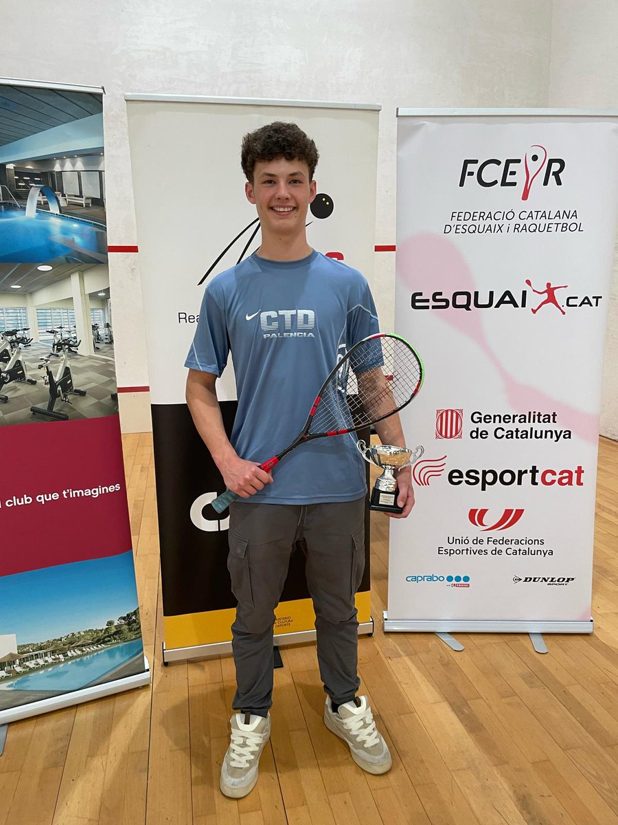 JGordonJackson's tweet photo. Congrats to Rodrigo Mingo from @clubsquashpalen for his great performance and third place at the Spanish under-17 Squash Championship 🥉
Enhorabuena a Rodrigo Mingo de @clubsquashpalen por su gran actuación y tercer puesto en el Cto de España sub-17 de Squash🥉 https://t.co/sFYuyp0Le1
