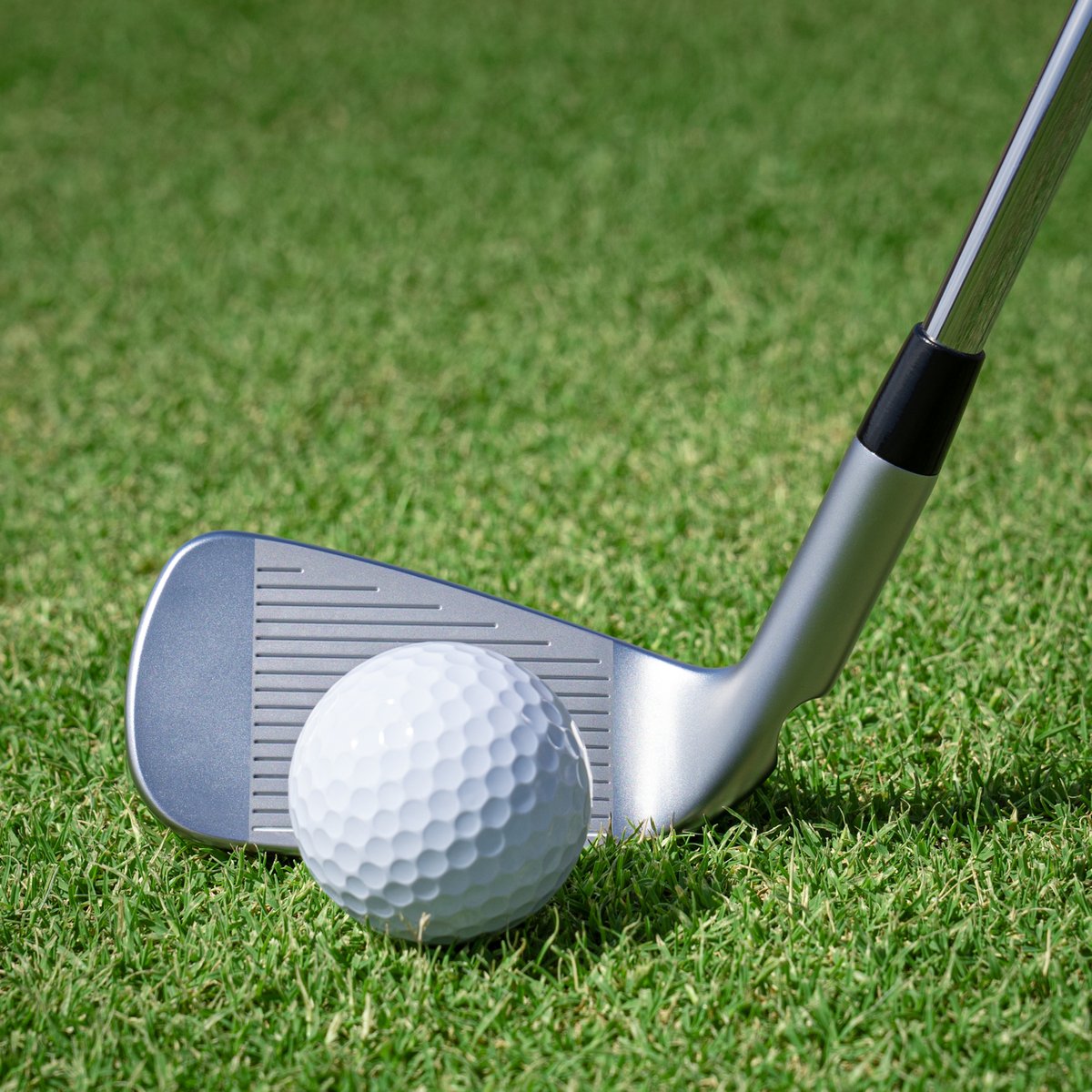 tvgolfcentre's tweet photo. Ping #BunkR and #ChipR clubs - Unique designs for specific purposes, get the edge with these awesome weapons.

[BunkR]
Get yourself out of bunkers easily with a high, 64 degree loft.

[ChipR]
Recommend within 40 yards of the green, using a putting like stroke.

#PING #Golf https://t.co/GJEJcnyg5G