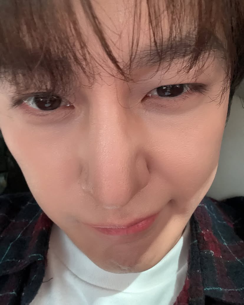 byo_b_7's tweet photo. 데뷔 19주년 너무 축하해❤️ https://t.co/Z2RIvMDWGq