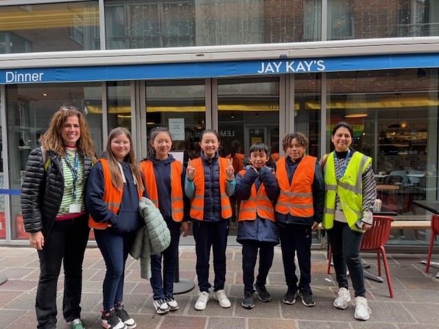 NAISDublin's tweet image. Last week our Grade 5 language learners took their Modern Foreign Language skills to the next level by ordering food and drinks in their target languages at authentic restaurants, interacting with native-speaking staff in a real-life setting. 🗣️✨