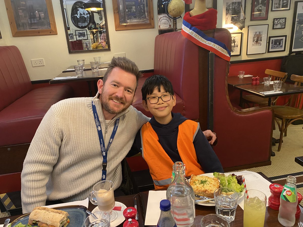NAISDublin's tweet image. Last week our Grade 5 language learners took their Modern Foreign Language skills to the next level by ordering food and drinks in their target languages at authentic restaurants, interacting with native-speaking staff in a real-life setting. 🗣️✨