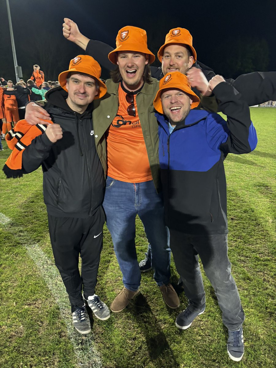arancionefans's tweet photo. 🏆 | COWES 0-1 PORTCHY (C) 

A smash from the edge of the box from the Portchy Iniesta in the 79th minute secured our status as Wessex League Champions 🍾 

What an effort from Spurway and the team this season 👏🏻 

PORTCHY GOING UP ALLEZ ALLEZ! 🙌🏻

#Arancione #Campiones https://t.co/wHIk0Ojlqd