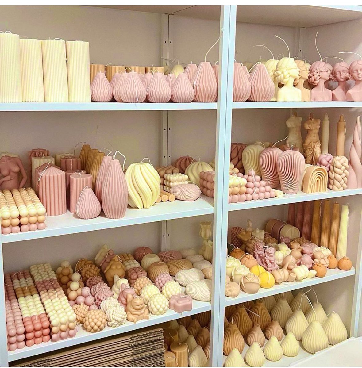 mecci291's tweet photo. Who says your candle can’t be the main character?
#ArtYouCanSmell #CiciaireCo https://t.co/IiqKML7c3m