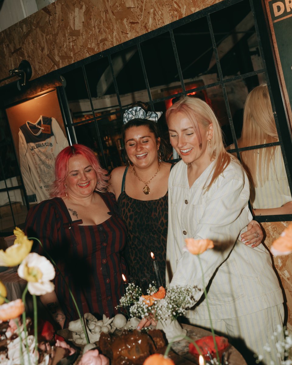 🐣✨ Easter Monday plans = SORTED!

Tickets for our Family Brunch Club: Get Eggy With It are selling FAST — don’t miss out! 🎟️

naughty-nonnas.com/products/21-04… 

#FamilyBrunchClub #EasterEvents #CornwallWithKids #FamilyFun #NewquayEvents #StEweEggs