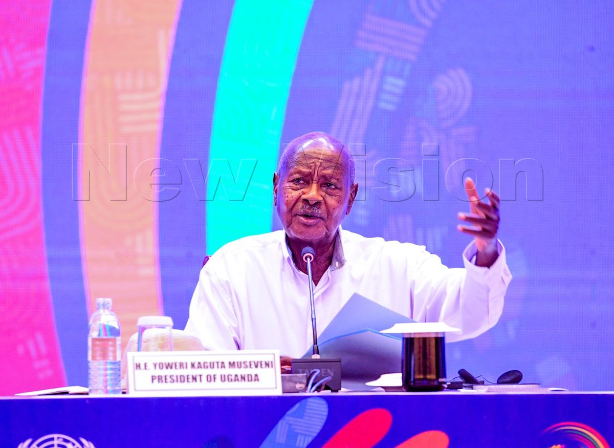 Happening now: The 11th Session of the African Regional Forum on Sustainable Development (ARFSD) at Speke Resort Munyonyo.

In attendance:
President Yoweri Museveni (<a href="/KagutaMuseveni/">Yoweri K Museveni</a>) of Uganda 🇺🇬
President Emmerson Dambudzo Mnangagwa (<a href="/edmnangagwa/">President of Zimbabwe</a>) of Zimbabwe 🇿🇼
Former