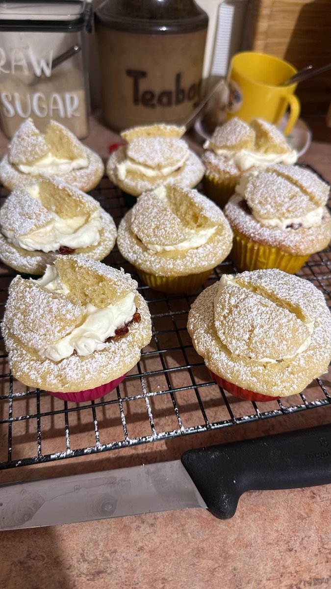 bf and i made cupcakes, everyone look