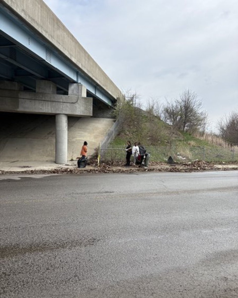 Did you know the Great American Cleanup, hosted by @keepamericabeautiful, is the nation’s largest community improvement program? This year, FHC is taking part to reduce waste, support local ecosystems, and empower young leaders. 🌳🧤

#152PickUpChallenge
