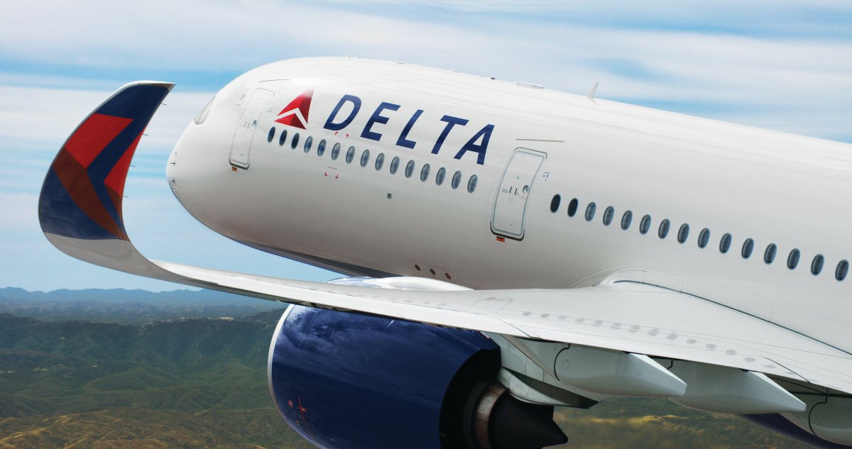 KobeissiLetter's tweet image. BREAKING: Delta Air Lines, $DAL, withdraws its 2025 guidance and says the trade war is hurting bookings.