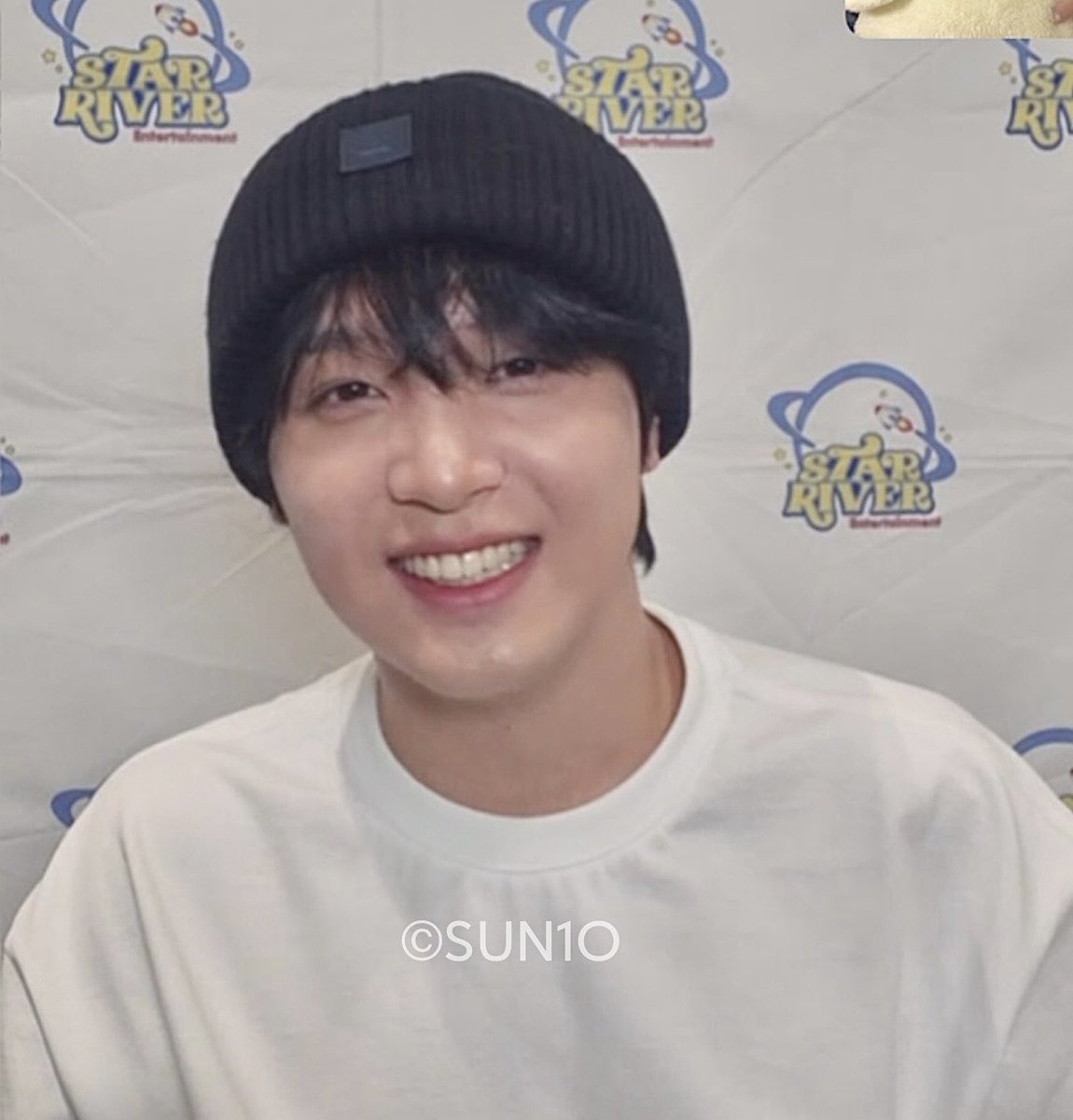 WKWKWK GEMES BGT ALBUMNYA DIBAWA FANSIGN 😭😭😭😭😭😭