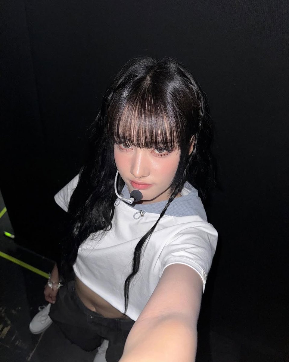 juliana 자윤 tweet media
