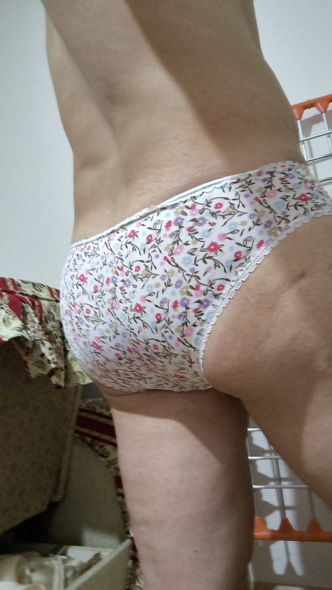 Alibal2075321's tweet photo. Hangisi Yakışmış 💋 https://t.co/Bs5YaJAgQu