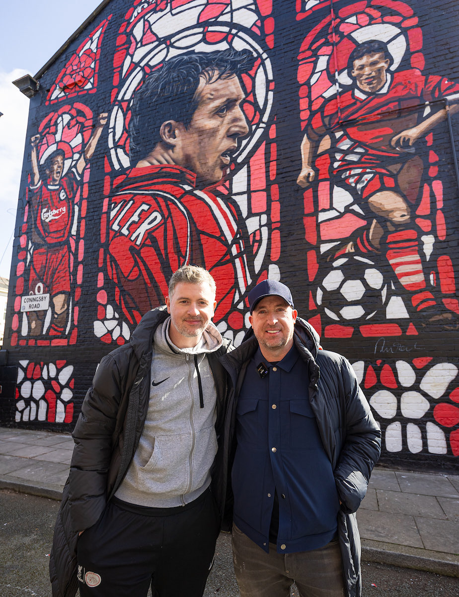 FowlerS88's tweet photo. Happy birthday ⁦@Robbie9Fowler⁩ ❤️ https://t.co/XbJsMBzgiP