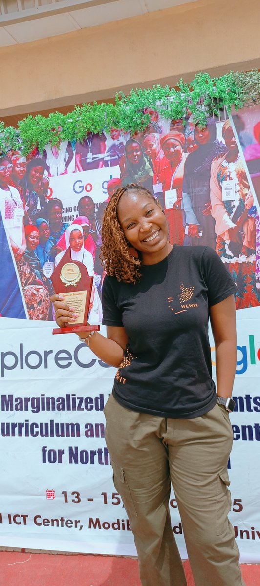 kadwama_Laz's tweet photo. Grateful to receive a Recognition Award from Google Research &amp; ExploreCSR for my leadership and contributions to computing research through the Computing Research For Queens (CR4Q) initiative. 

#ExploreCSR #GoogleResearch #WomenInTech #DEI #TechForGood #ComputingResearch https://t.co/qyy35gVN3W