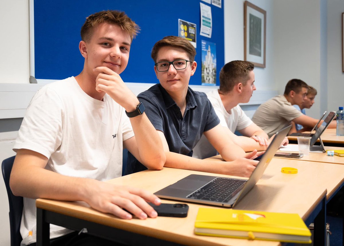 🌟 Get Ready for Entrepreneurship! 🌟

Our Academic Summer School is designed to ignite your potential and prepare you for success in a rapidly changing world. 💼

👩‍💼👨‍💼 For visionary students aged 15–17, our Career Pathway programmes are a two-week intensive course. Apply online.