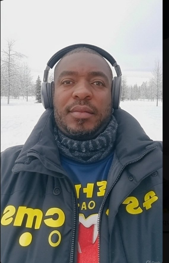 MenyeChantal's tweet photo. Le temps nul n'a le contrôle alors donnons le meilleur soit chaque minute ou seconde qui passe à fin de ne pas être surpris demain https://t.co/nPIZ14QSYo