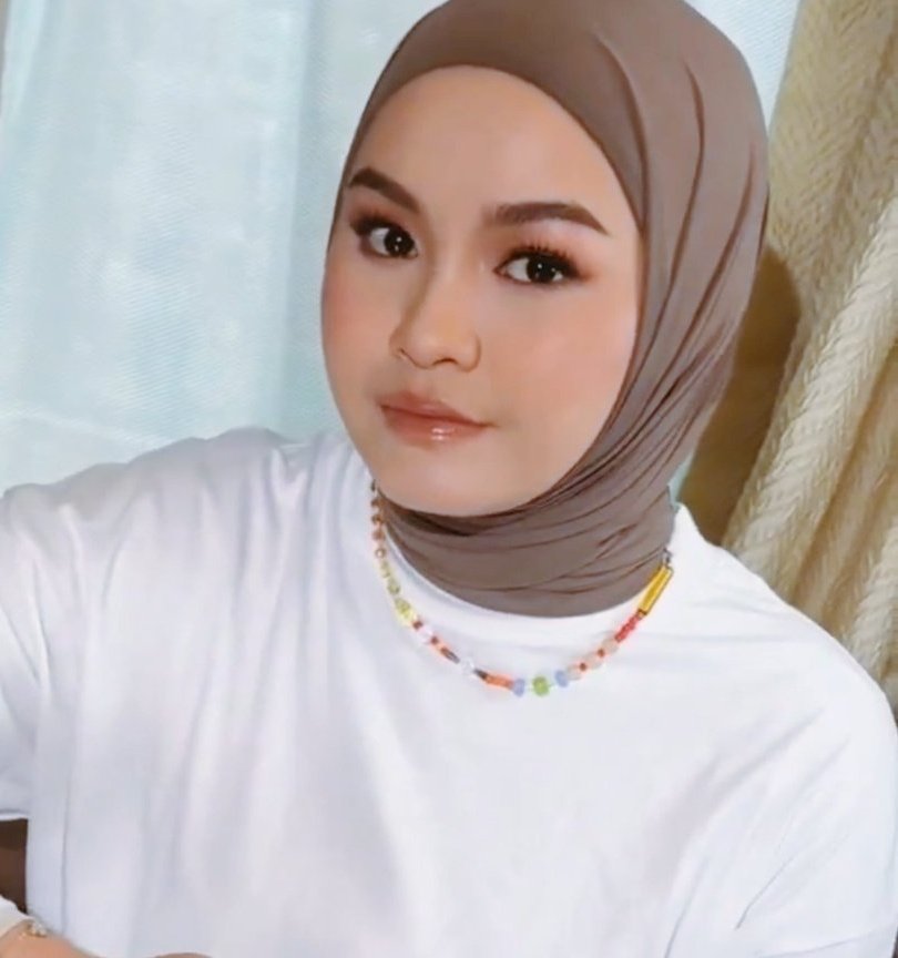 newlifeforme27's tweet photo. Tetap menjadi musisi musisi favoriteku✨ https://t.co/Kb0qFNBJV4