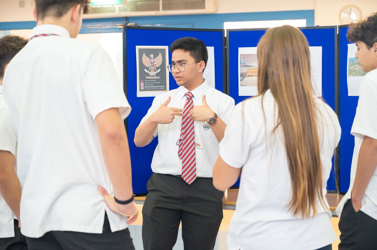 sekqatar's tweet image. Today’s TOK Exhibition was a celebration of our Grade 11s as Thinkers, Communicators, and Reflective learners! 💡🌍 Thank you to the parents who joined us—and a big thank you to Mr. Olek for organising this meaningful event! #IBLearnerProfile #TOK #IBDiploma