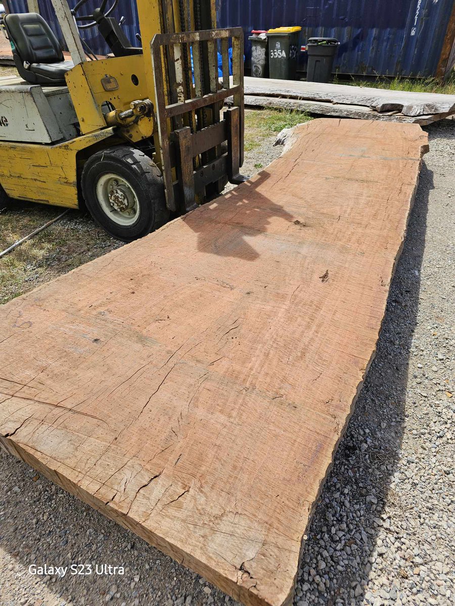 Carpentry4every's tweet image. What would you craft from this beast?
Over 500 years old — salvaged River Redgum from Australia.
Massive, full of character, and waiting for a legacy project.
👇👇👇👇👇👇👇👇👇👇
Drop your ideas below.

#LiveEdge #AustralianTimber #WoodworkingCommunity
@Carpentry4everyone