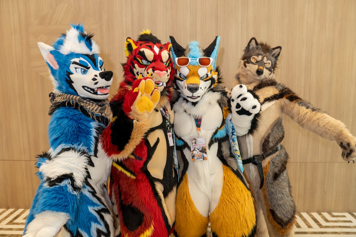 焦糖/Caramel (@caramelmaoj) on Twitter photo This trip to Thaitails was really fun☺️
Met a lot of friends, Fursuit’s father and brothers
I also met a lot of new friends. I will definitely go to Thailand again next time 🥰
🐺:<a href="/Blusicurl/">Bluee 🦋 social</a> <a href="/menesisu/">ケイシ(KC)</a> <a href="/MinelodyWolf/">Ankh 安卡 ➠ FurstClass & UTFG 2025</a>
📸:<a href="/banna097/">焰虎_Tako</a>
#thaitails2025 This trip to Thaitails was really fun☺️
Met a lot of friends, Fursuit’s father and brothers
I also met a lot of new friends. I will definitely go to Thailand again next time 🥰
🐺:<a href="/Blusicurl/">Bluee 🦋 social</a> <a href="/menesisu/">ケイシ(KC)</a> <a href="/MinelodyWolf/">Ankh 安卡 ➠ FurstClass & UTFG 2025</a>
📸:<a href="/banna097/">焰虎_Tako</a>
#thaitails2025