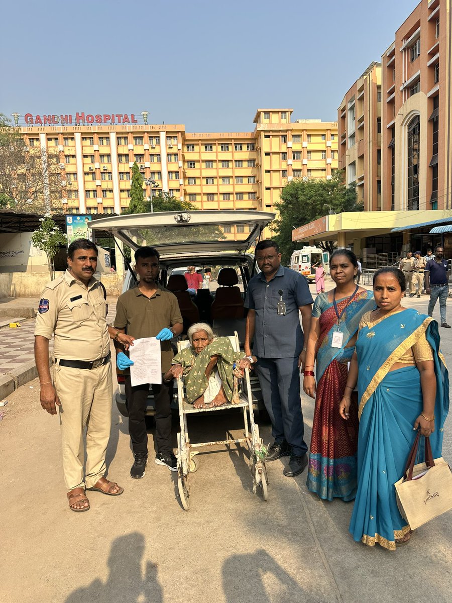 jasperpaul_scf's tweet photo. @TeluguScribe Rescued. Shifted to Second Chance Foundation for treatment. https://t.co/RAVreoMxae