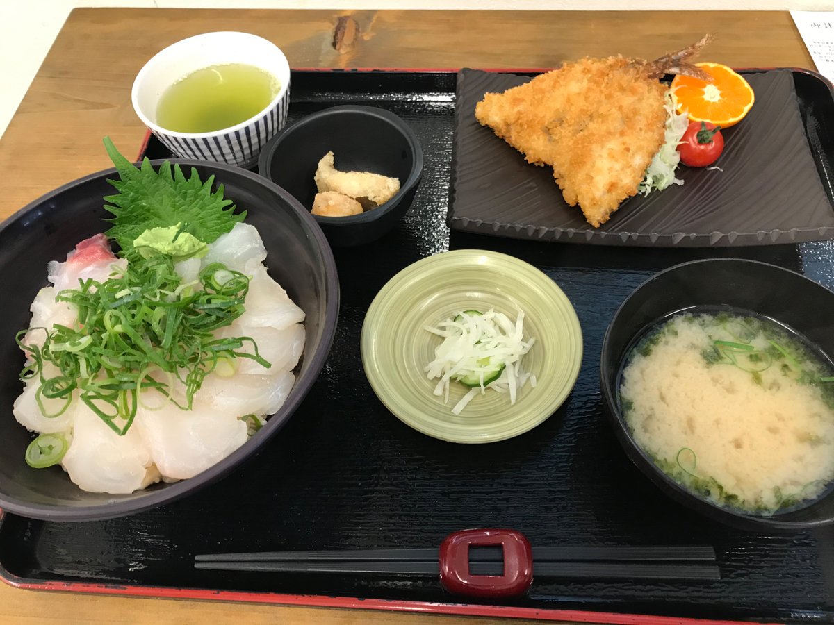 Fujistar_3776's tweet photo. そうだ、沼津行こう
(写真はいけすやのランチ) https://t.co/F1sbVyL42C
