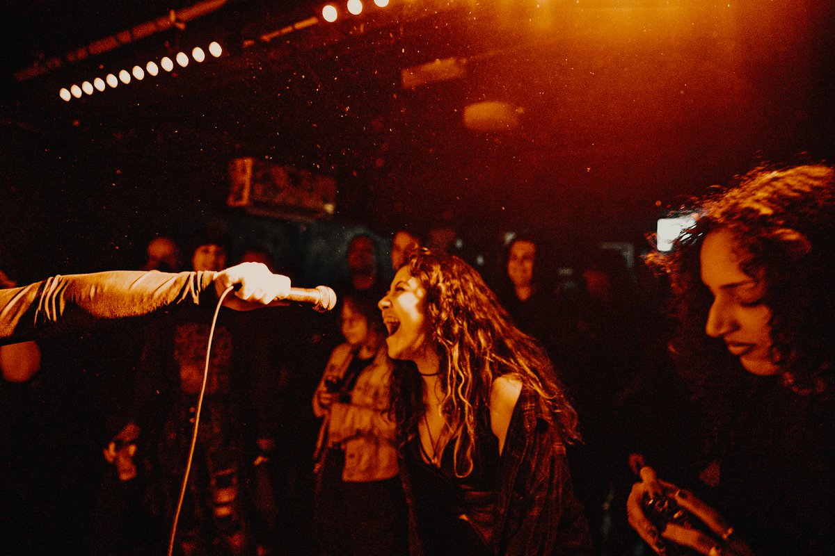 𝖜𝖍𝖊𝖗𝖊 𝖘𝖍𝖔𝖚𝖑𝖉 𝖜𝖊 𝖕𝖑𝖆𝖞?
Where do you want to see Neversaid play in 2025? What bands do you wanna see us play with? Tag your local venue, or bands you wanna see us play with in your replies! 🖤❤️
📸 @sh_photography_uk