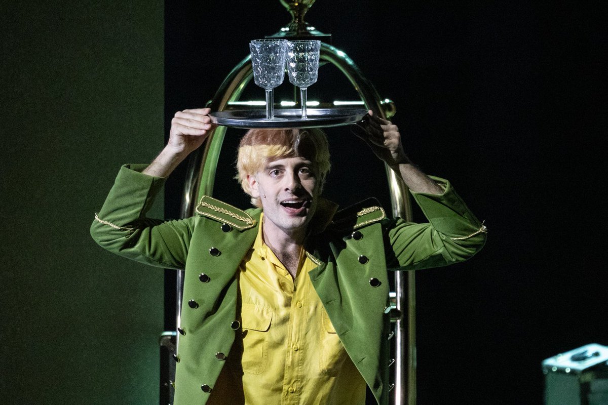 Questa sera debutta “L’incarco”, dall’omonimo racconto di Raymond Carver.
Vi aspettiamo!

📸Ivan Nocera