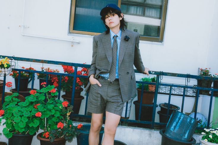 revesbleus's tweet photo. outfits worn by kim taehyung throughout the promotions of his solo debut album ‘layover’ ; a thread ❧ https://t.co/viVaQ9ztvC