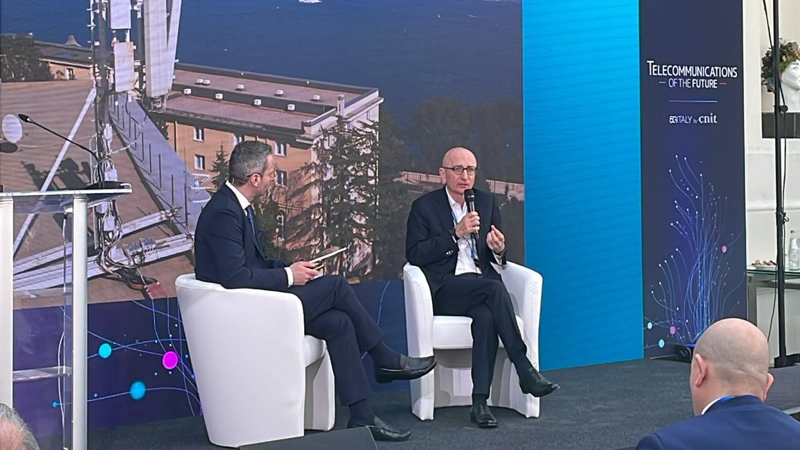 “INWIT nasce da una logica di specializzazione e di condivisione: evitiamo la duplicazione degli investimenti grazie a un modello basato sull’efficienza industriale e sulla condivisione delle #infrastrutture; e valorizziamo competenze tecniche specifiche in un filiera lunga come